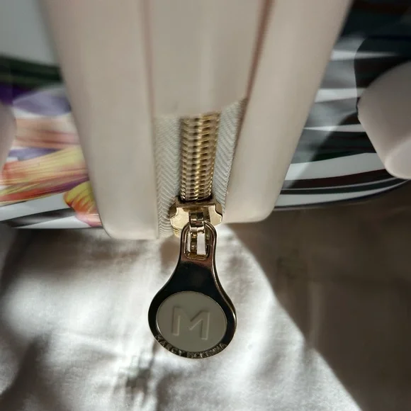 Vibrant Floral Marcy McKenna travel makeup accessory case - Picture 8 of 13